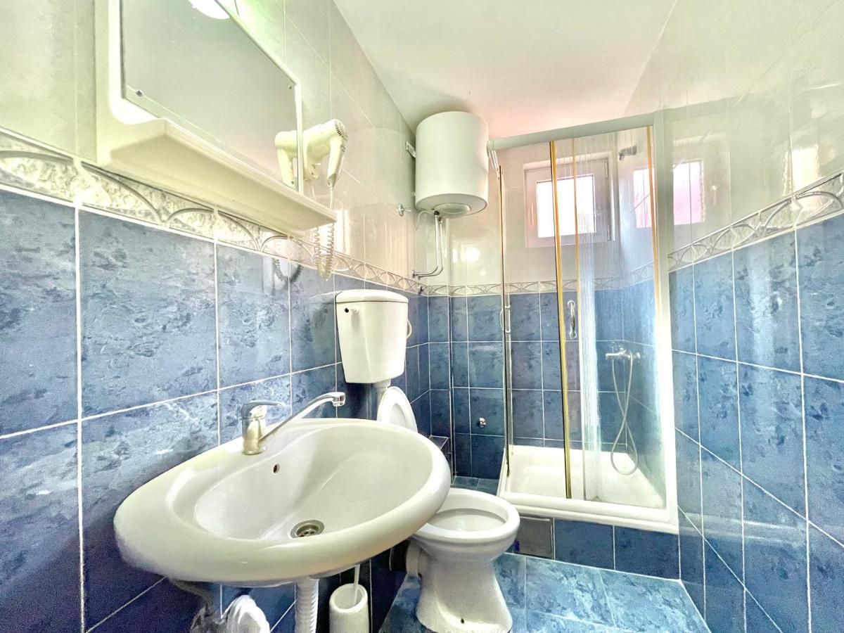 Guest house Vila L *