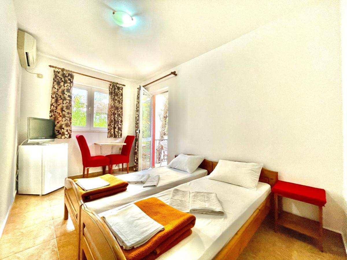 Guest house Vila L