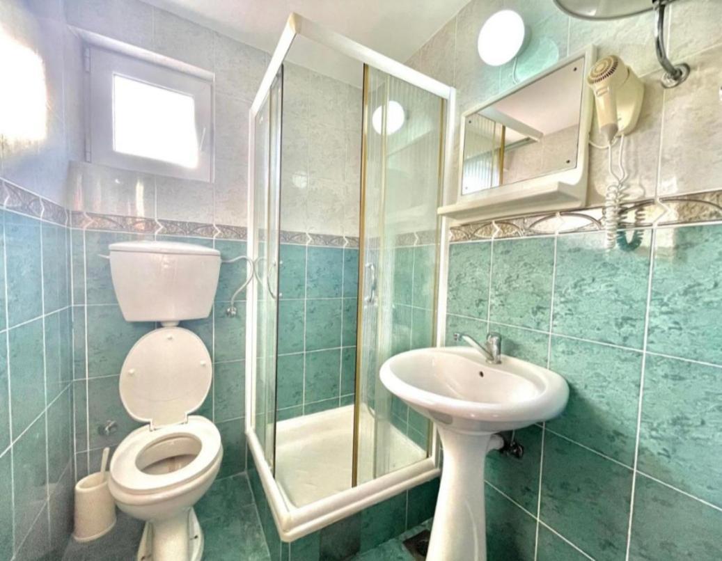 Vila L Guest house *